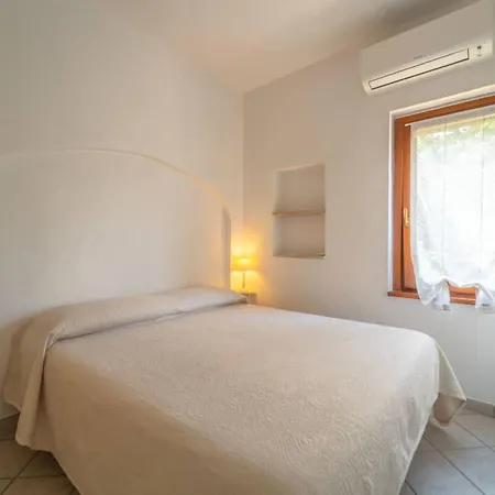 Affittasardegna-casa La Pelosa 3 Feriehus