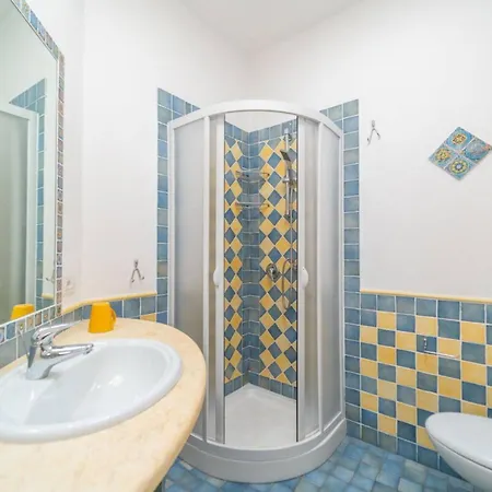 Affittasardegna-casa La Pelosa 3 Feriehus