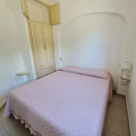 Affittasardegna-casa La Pelosa 3 *