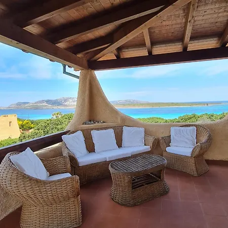 Affittasardegna-casa La Pelosa 3 Feriehus *