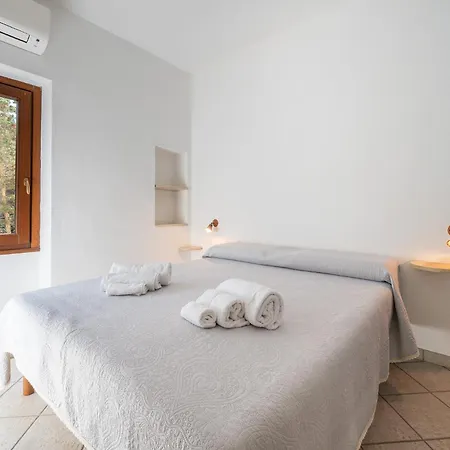 Affittasardegna-casa La Pelosa 3 *